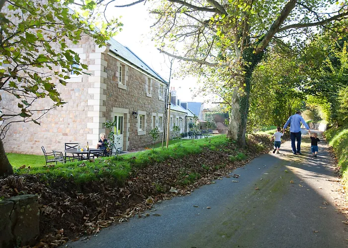 La Place Country Cottages